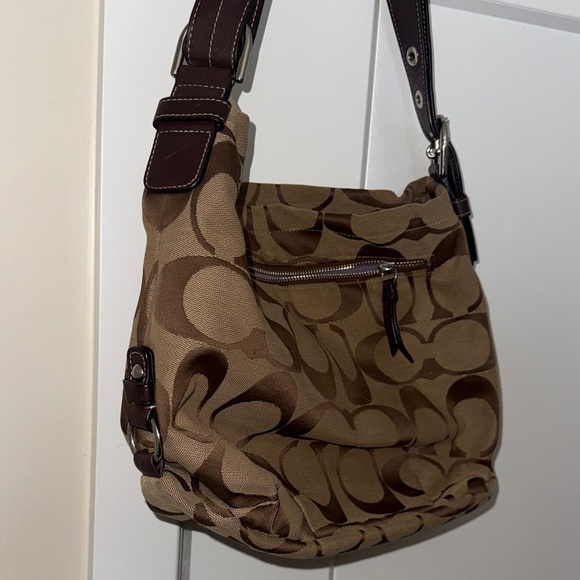 Coach Purse - Picture 4 of 7